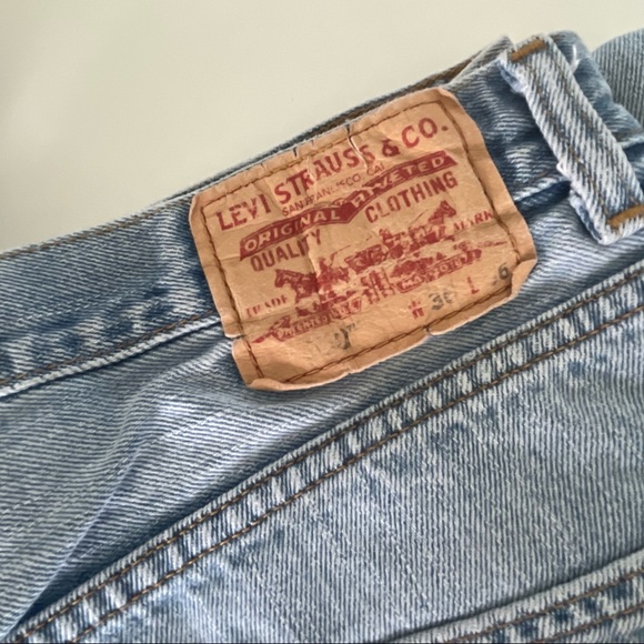 Light Blue Levi’s Relaxed Fit Denim Jeans Vintage - Picture 2 of 3